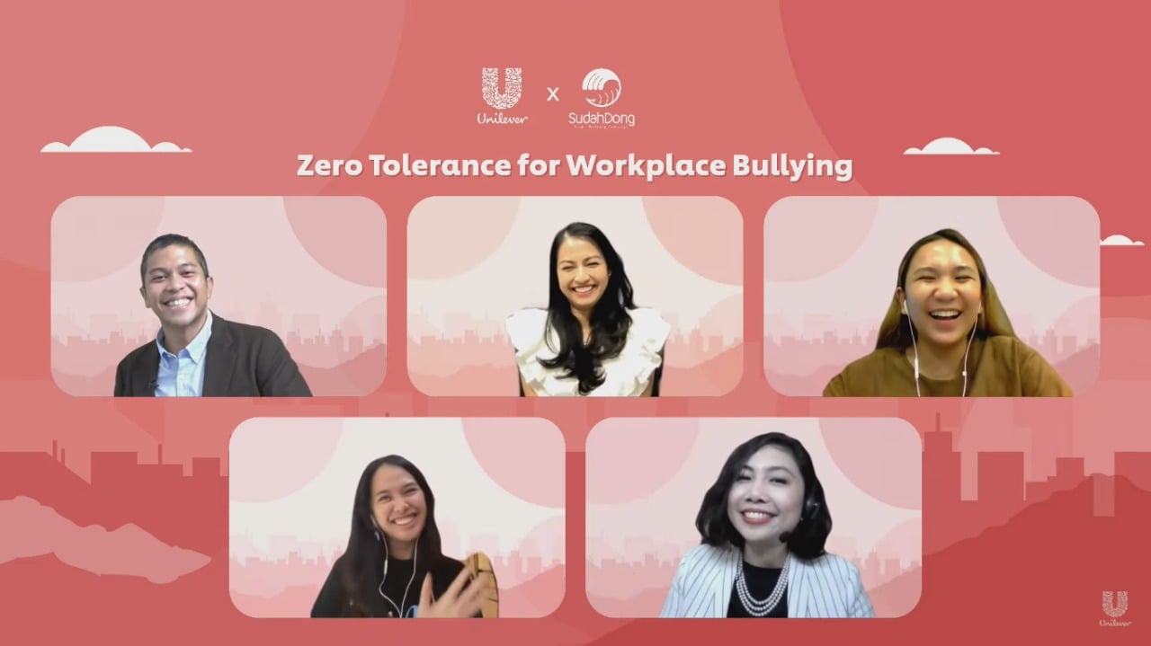 Webunart yang mengangkat tema 'Zero Tolerance for Workplace Bullying'.