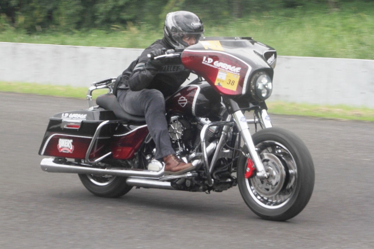  Anggota tim BBMC Deri Darmawan.  