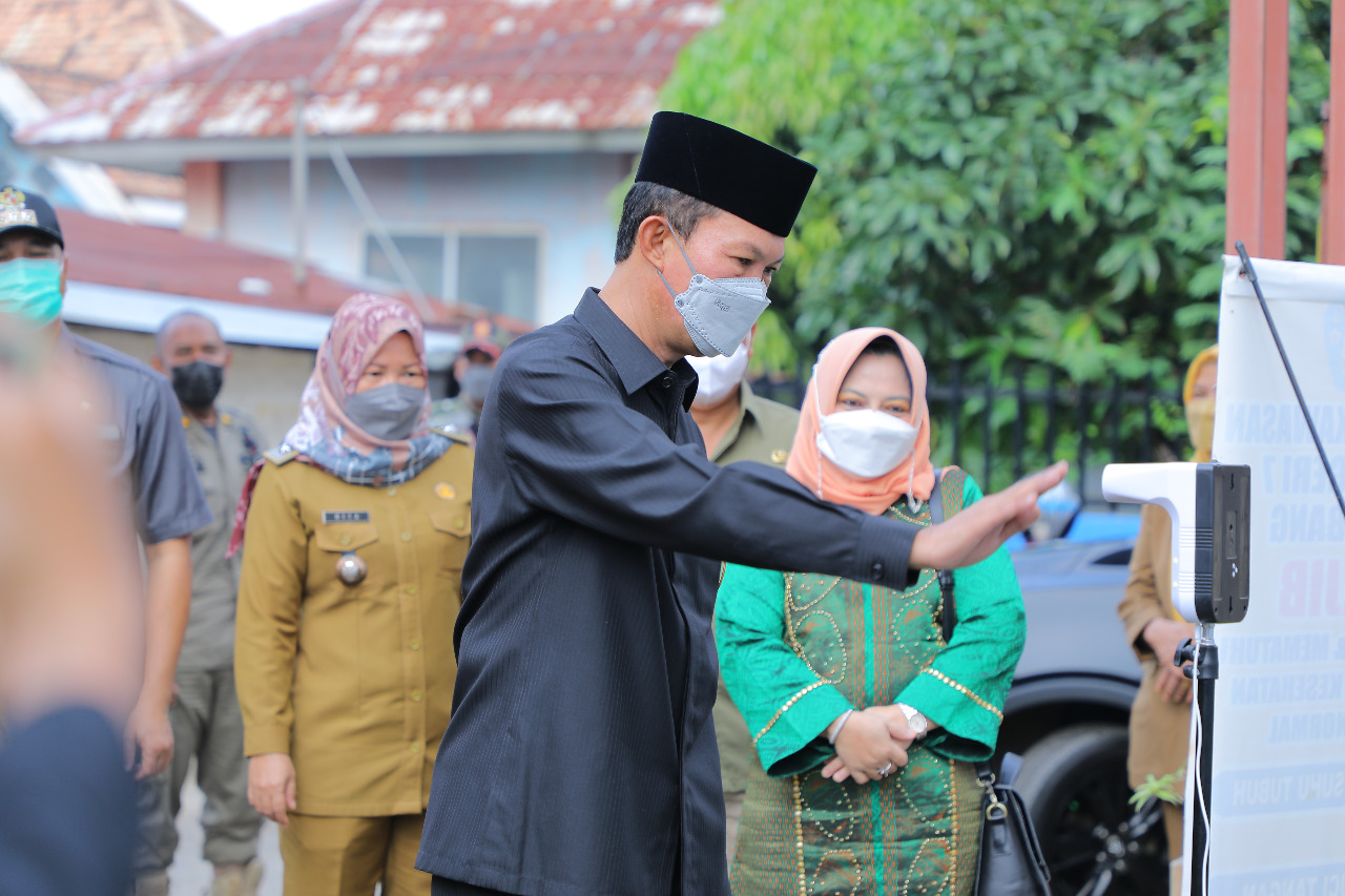 Wali kota Palembang Harnojoyo mengecek kesiapan penerapan PPKM level 3 untuk libur Nataru