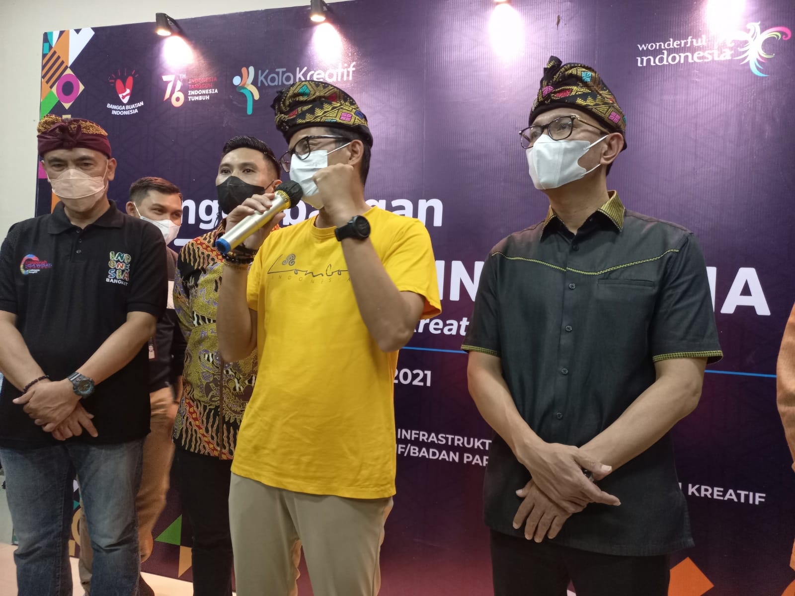 Menparekraf Sandiaga Uno saat kunjungan kerja ke Mataram, Nusa Tenggara Barat (NTB).  