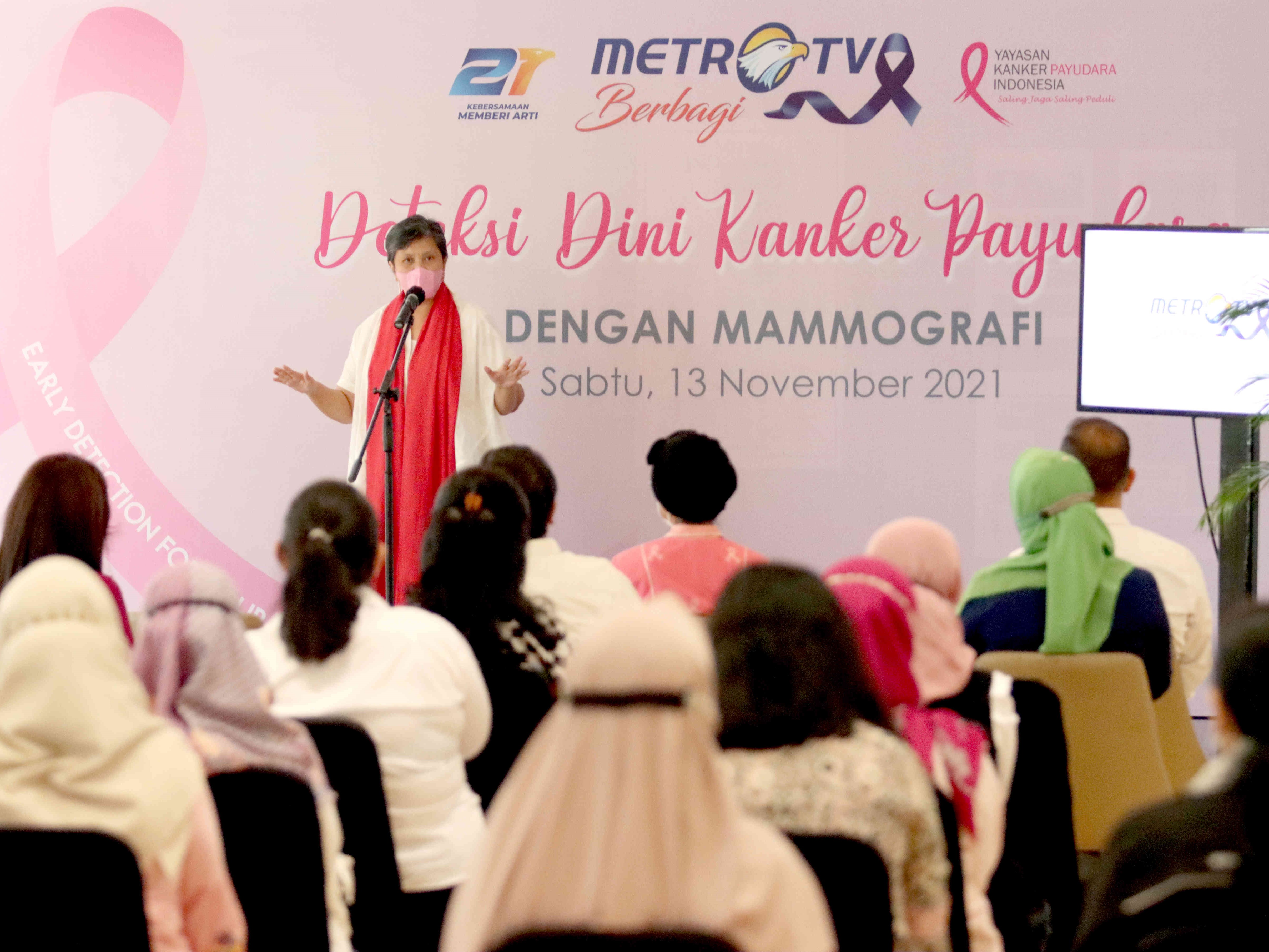Wakil Ketua MPR Lestari Moerdijat memberikan sambutan saat membuka acara Deteksi Dini Kanker Payudara dengan Metode Mammografi.