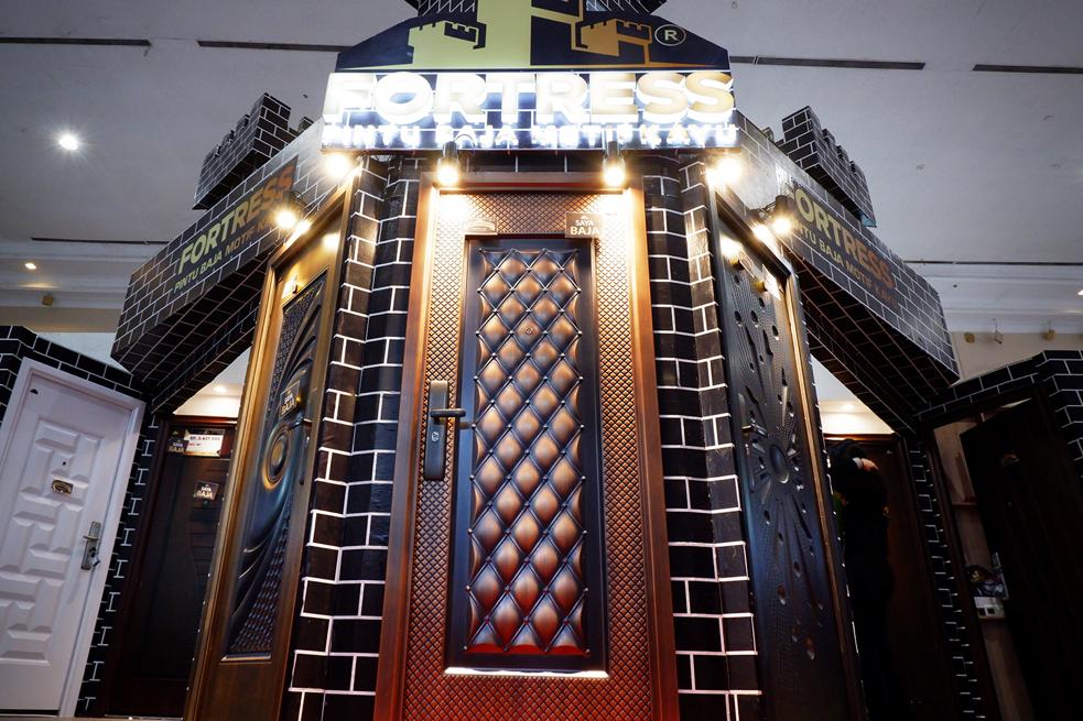 pintu baja Galaxy Door