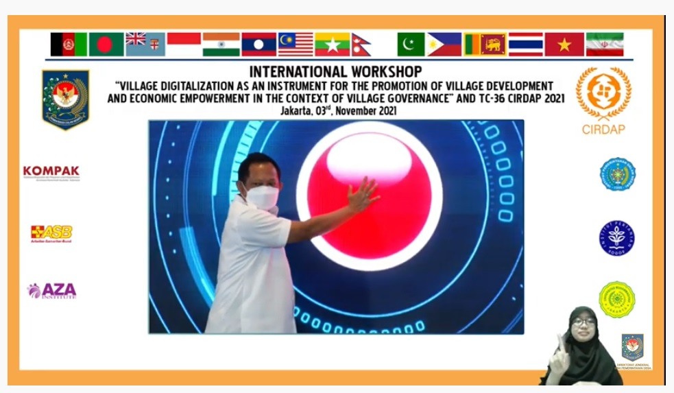 Menteri Dalam Negeri M Tito Karnavian saat memaparkan pembangunan desa di Indonesia