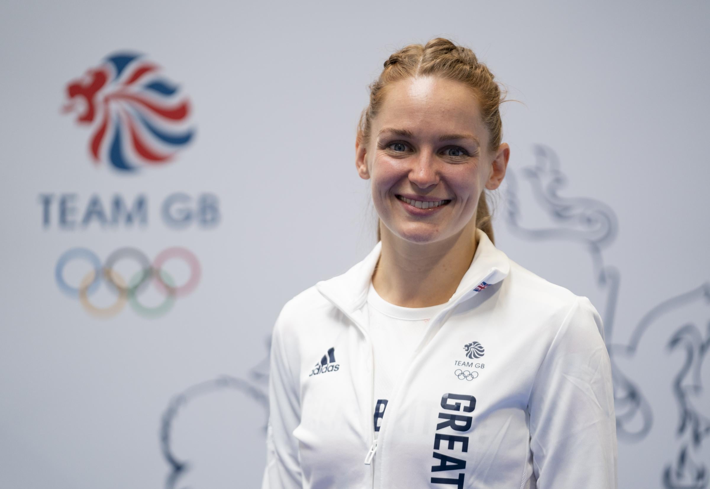 Lauren Smith Jadi Reporter Dadakan di Indonesia Badminton Festival 2021