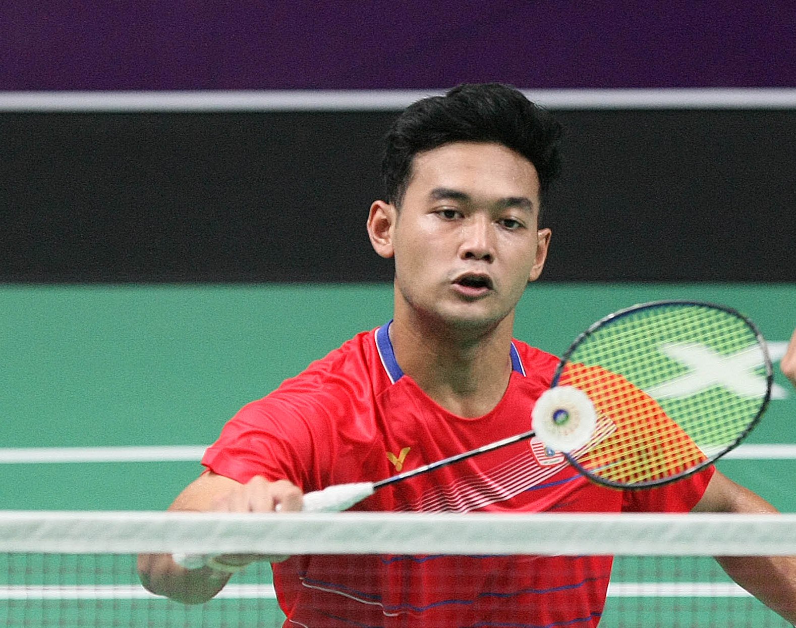  Pebulu tangkis Indonesia Adnan Maulana. 