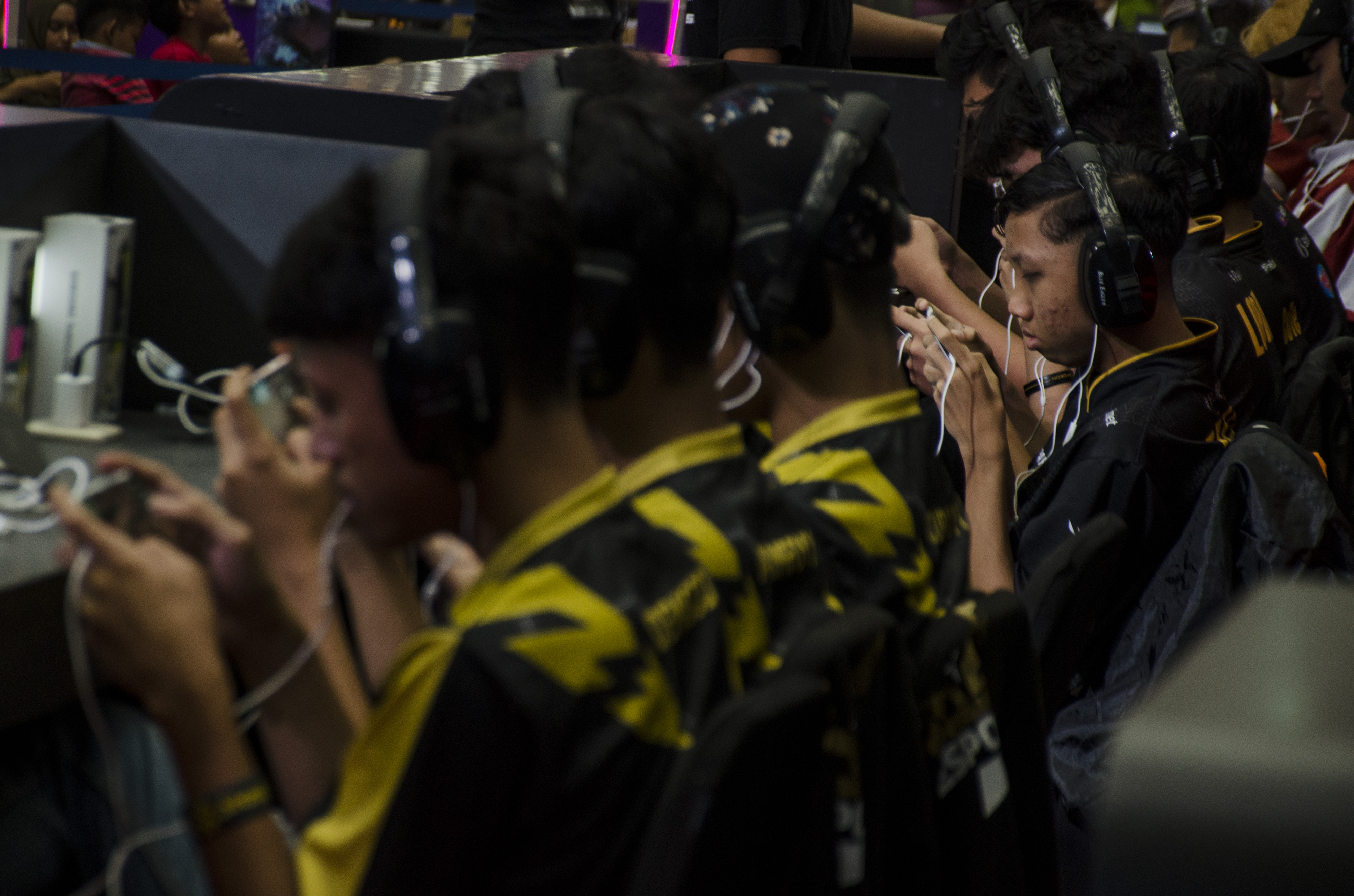 Ilustrasi: Pemain esport tengah bertanding.