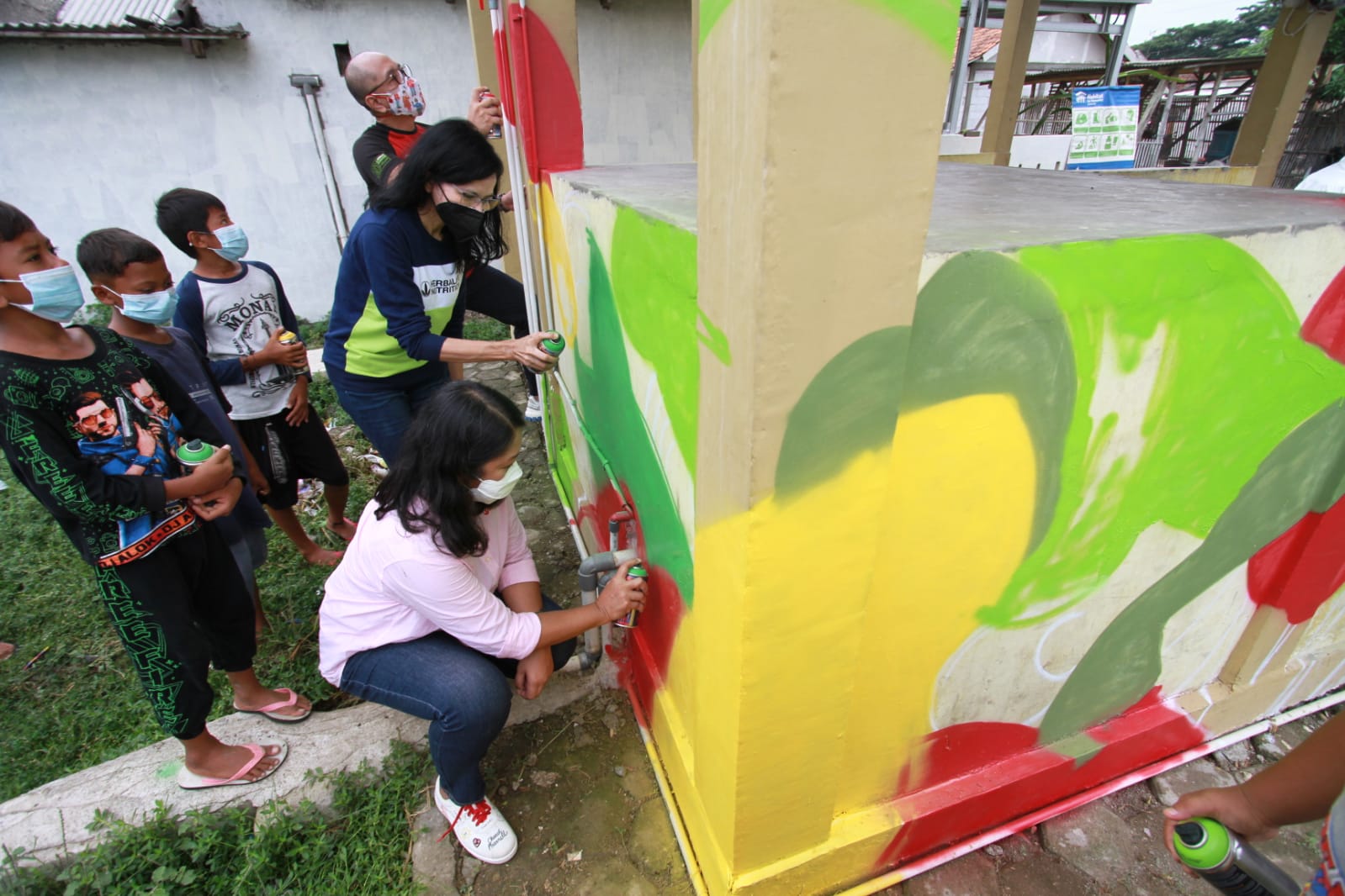 Program pembangunan fasilitas sanitasi sehat dan edukasi kesehatan di di Kecamatan Mauk, Kabupaten Tangerang, Banten.