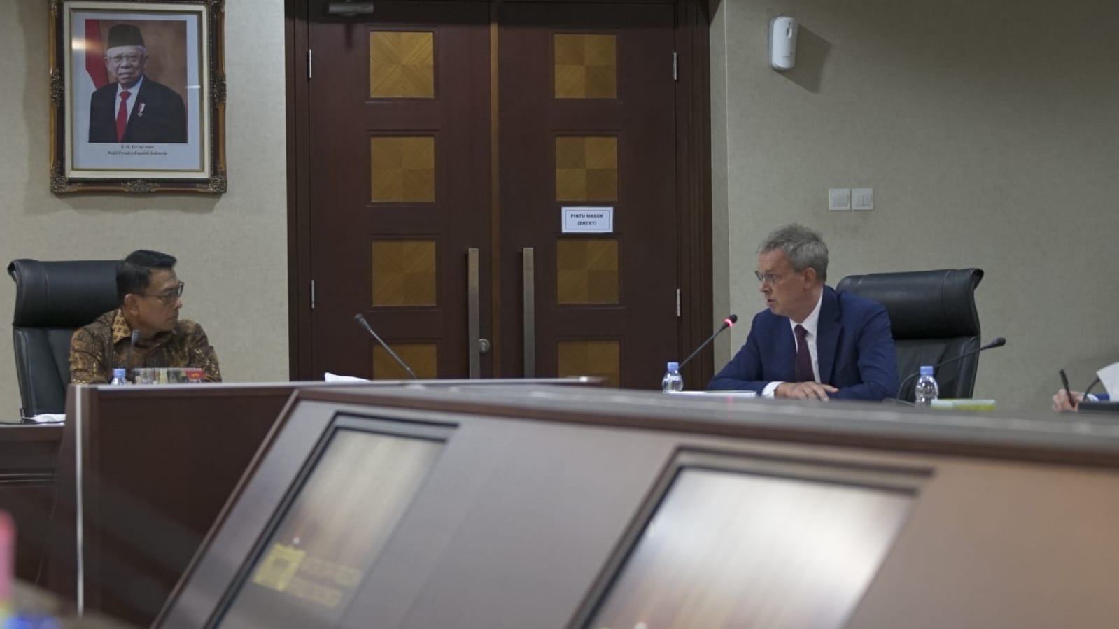 Kepala Staf Kepresidenan Moeldoko dan Duta Besar Uni Eropa untuk Indonesia Vincent Piket