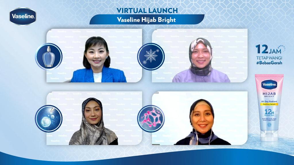 Para pembicara dalam acara peluncuran produk baru vaseline.