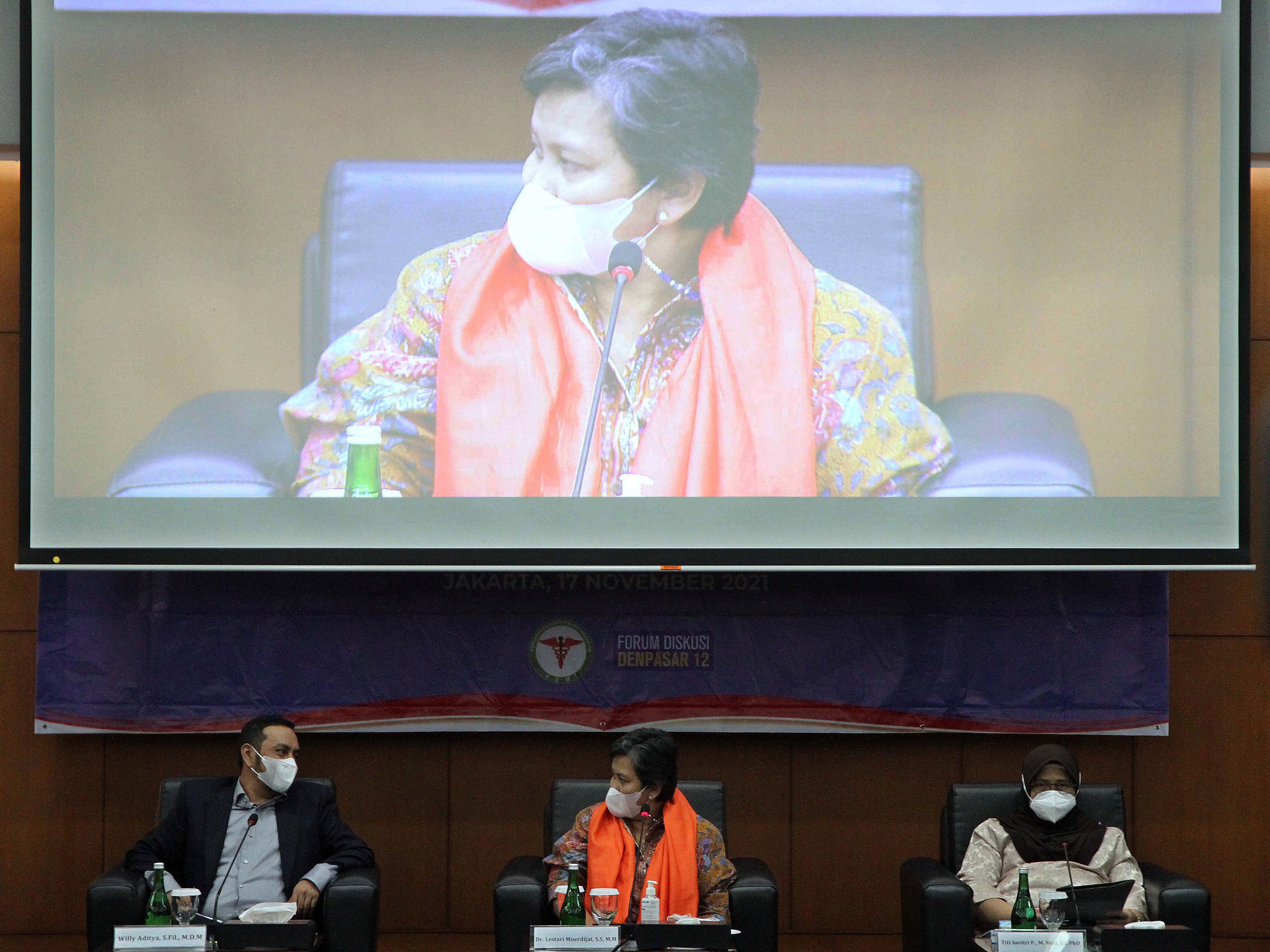 Menanam Pohon Bagian Upaya Kita Beradaptasi Hadapi Perubahan 