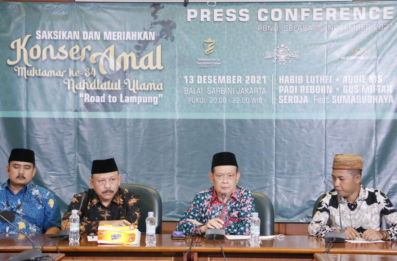 Panitia Konser Amal Koin Muktamar sedang memberikan penjelasan.