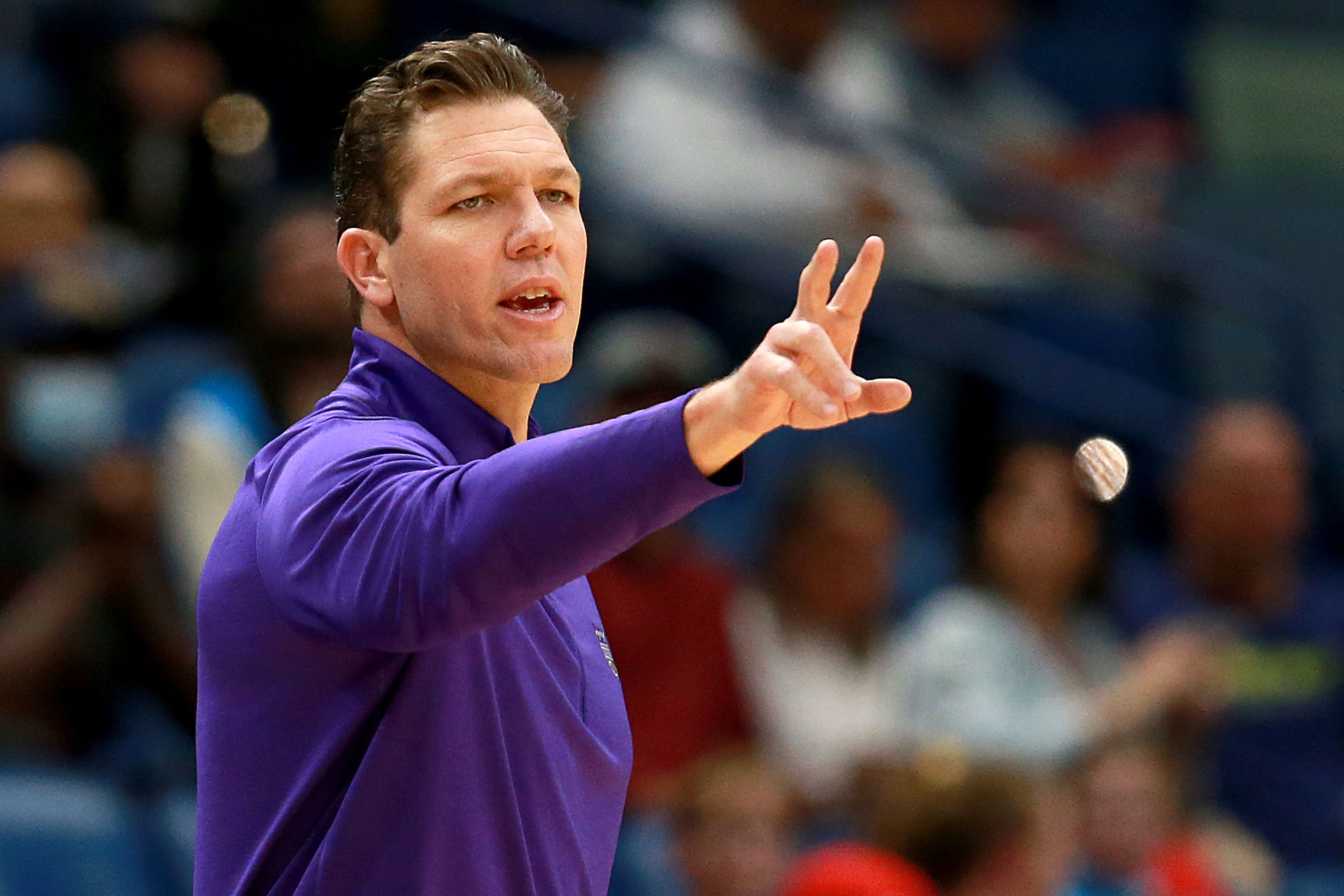Pelatih Kepala Sacramento Kings Luke Walton 