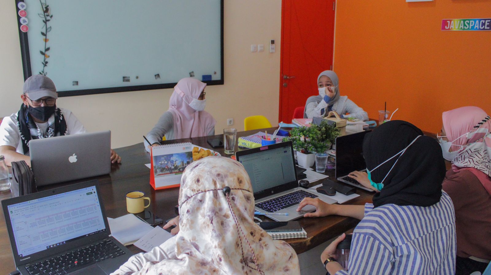 Friska Asta dan Biometrika Indonesia membuka pelayanan konsultasi gratis untuk parenting dan perkembangan anak.