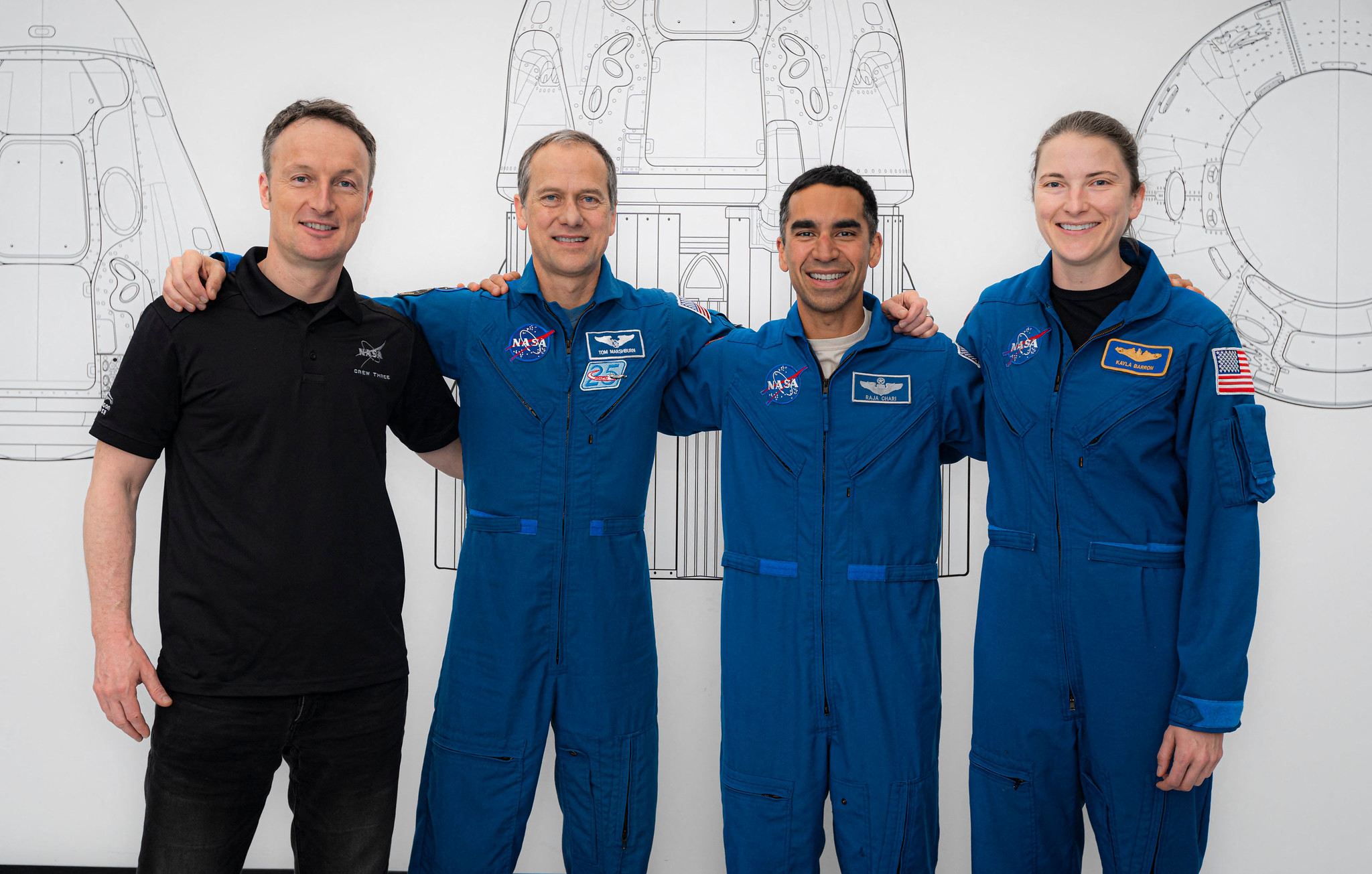Dari kiri kru astronot pesawat ruang angkasa SpaceX: Matthias Maurer, Thomas Marshburn, Raja Chari, dan Kayla Barron. 