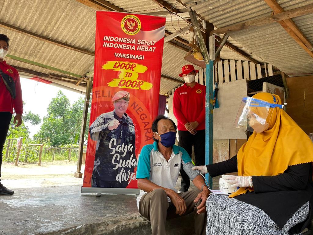 Badan Intelijen Daerah (Binda) Kepulauan Riau menggencarkan vaksinasi covid-19 agar tercapai herd immunity.