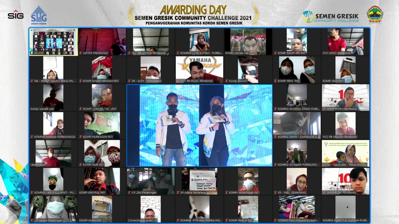 PT SG memberikan apresiasi dan penghargaan tertinggi kepada komunitas terbaik, melalui ajang Semen Gresik Community Challenge, Jumat (29/10)