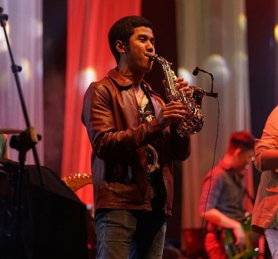 Saksofonis Ayom Satria