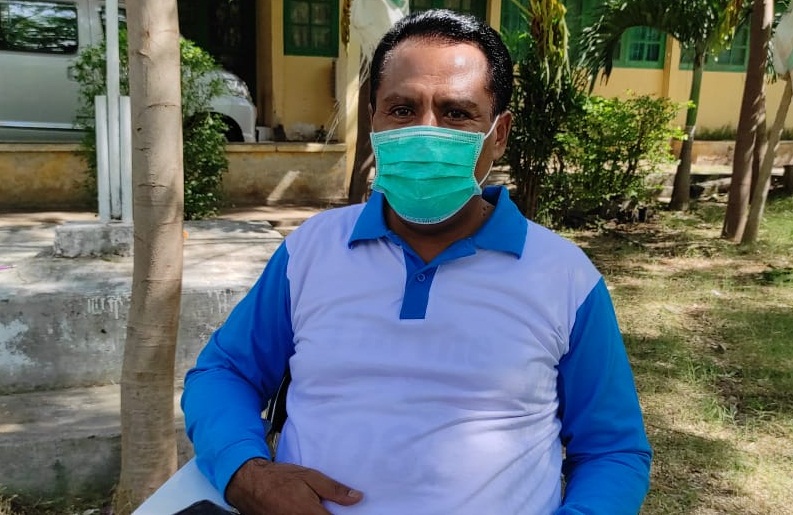 Kepala Dinas Kesehatan Kabupaten Sikka, NTT, Petrus Herlemus