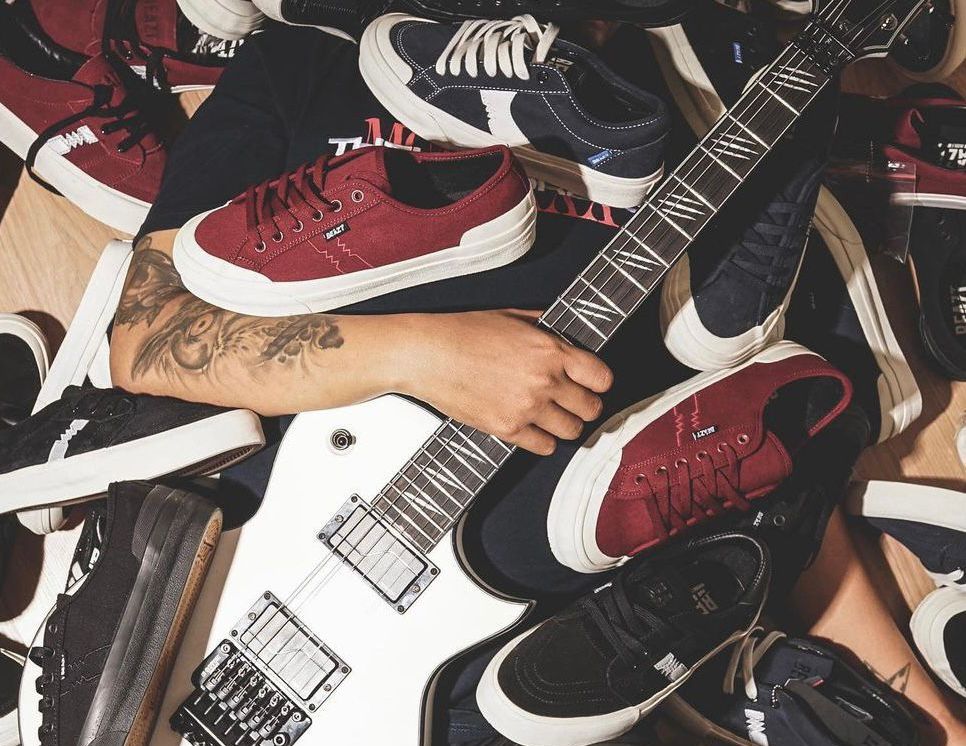 Produsen sepatu lokal Beazt sudah beberapa kali melakukan kolaborasi dengan band-band lokal terkenal.