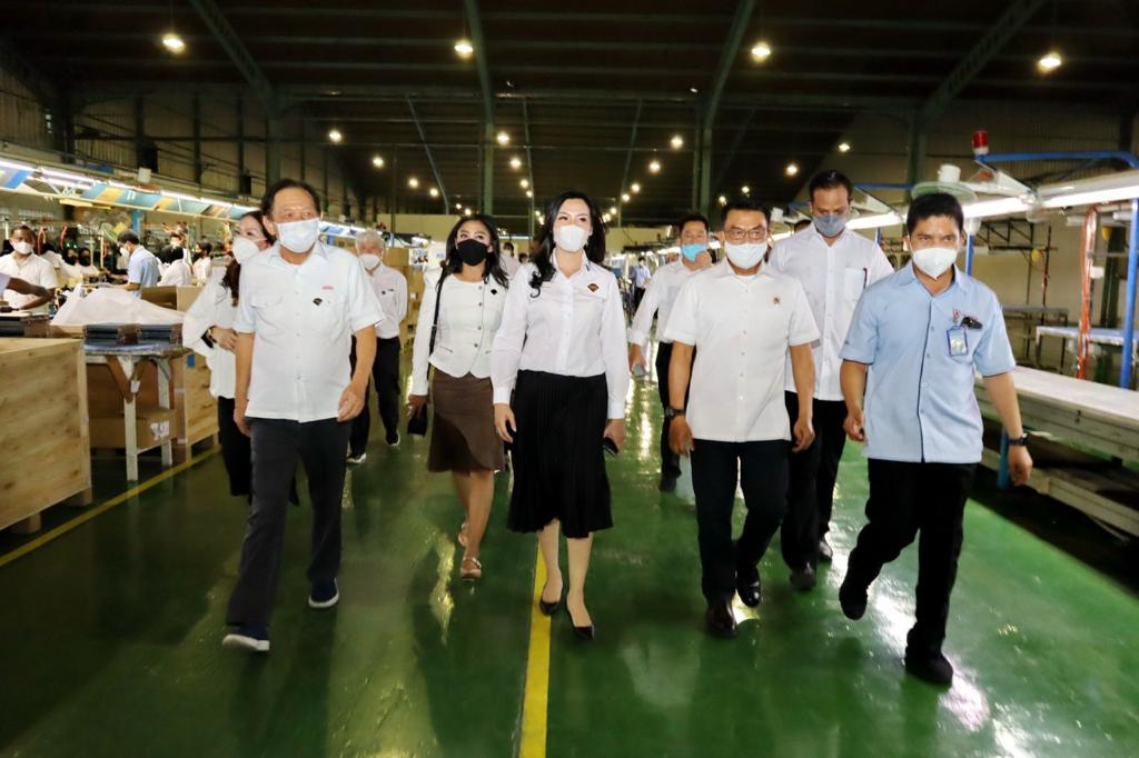 Kepala KSP Moeldoko mengunjungi PT Arisamandiri Pratama