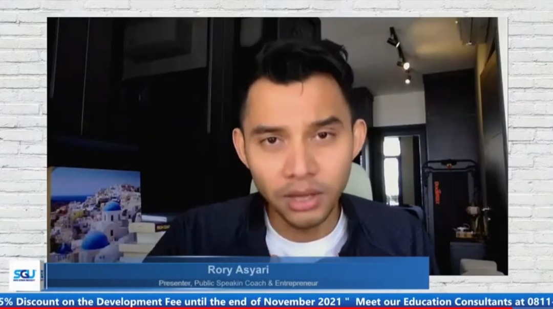 Rory Asyari dalam webinar Public Speaking as Professional Qualification for Future Leaders yang digelar virtual, Sabtu (27/11)/2021).