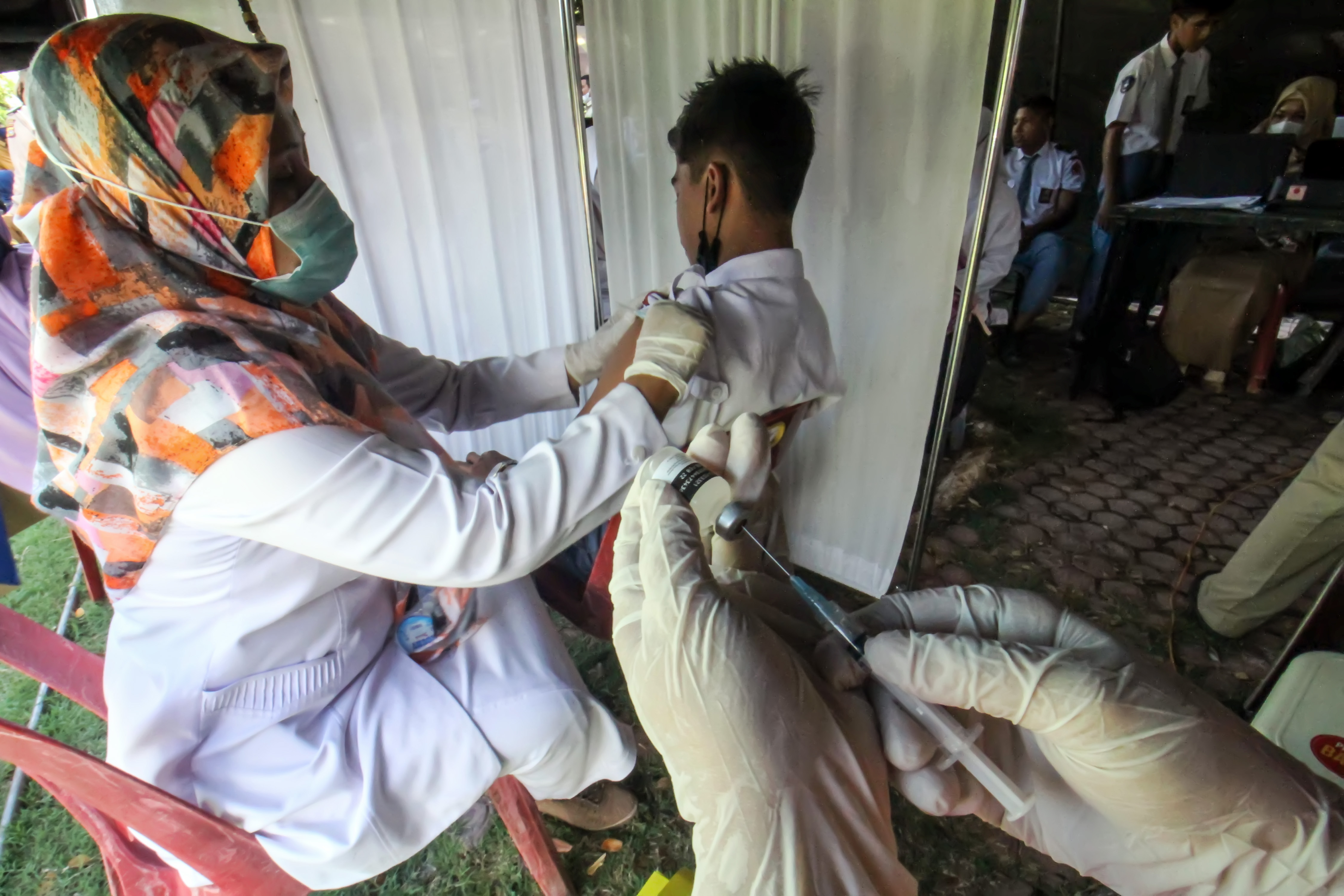 Vaksinasi Covid-19 untuk pelajara SMP