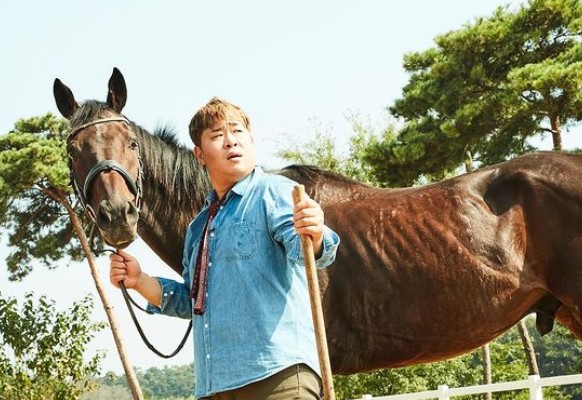 Komedian Moon Se-yoon