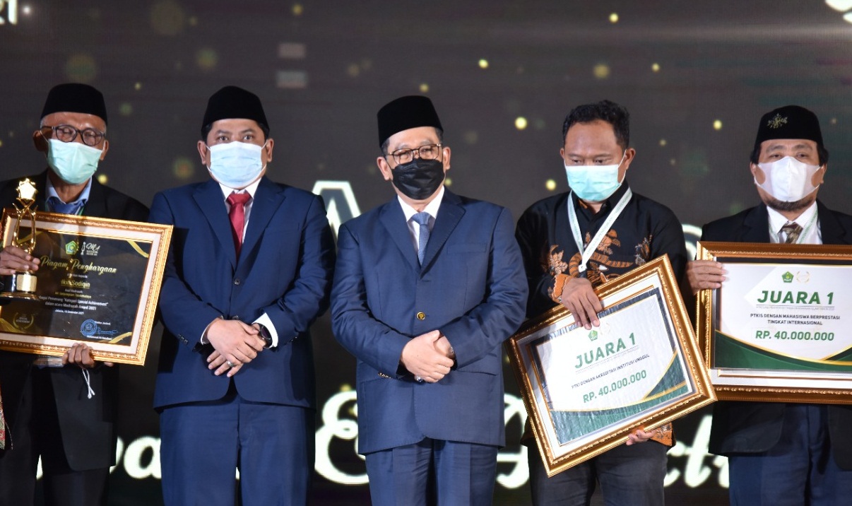 Acara Madrasah Award dan Apresiasi Pendidikan Tinggi Keagamaan Islam (Adiktis) 2021, Jumat (10/12).