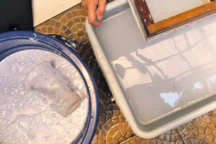 Jenis-jenis Kerajinan Bahan Lunak dan Contohnya