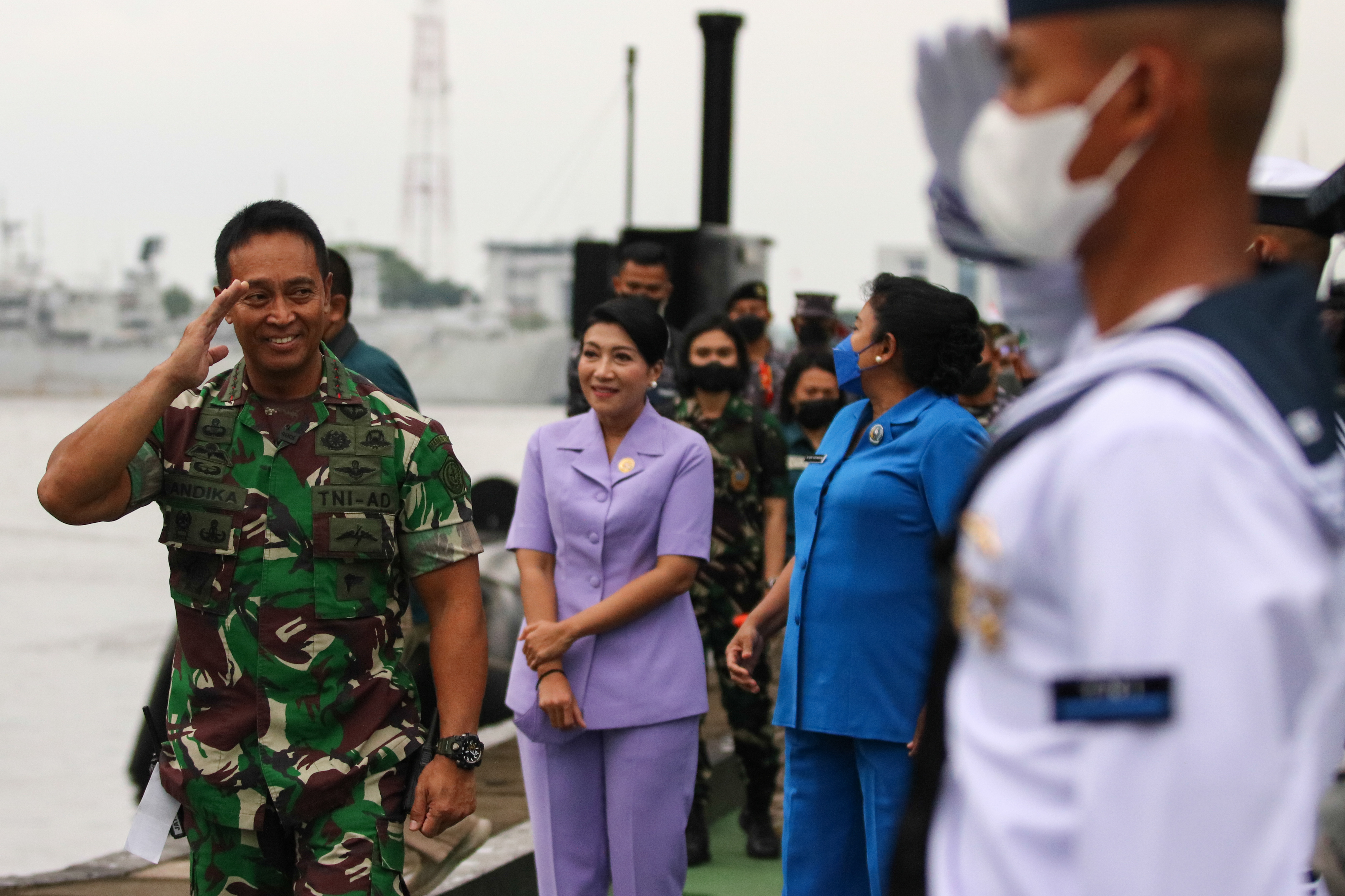 Panglima TNI Jenderal TNI Andika Perkasa (kiri).