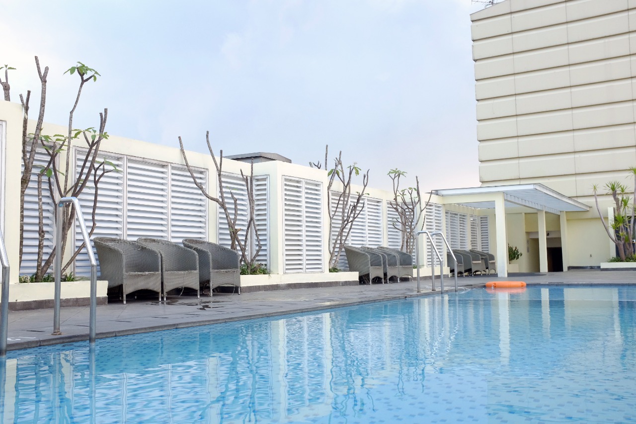 Kolam renang di Hotel Kimaya Braga, Bandung