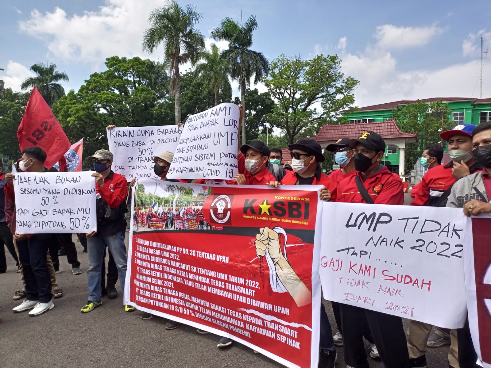 Pemprov DKI Belum Dapat Jawaban Menaker Soal UMP 2022