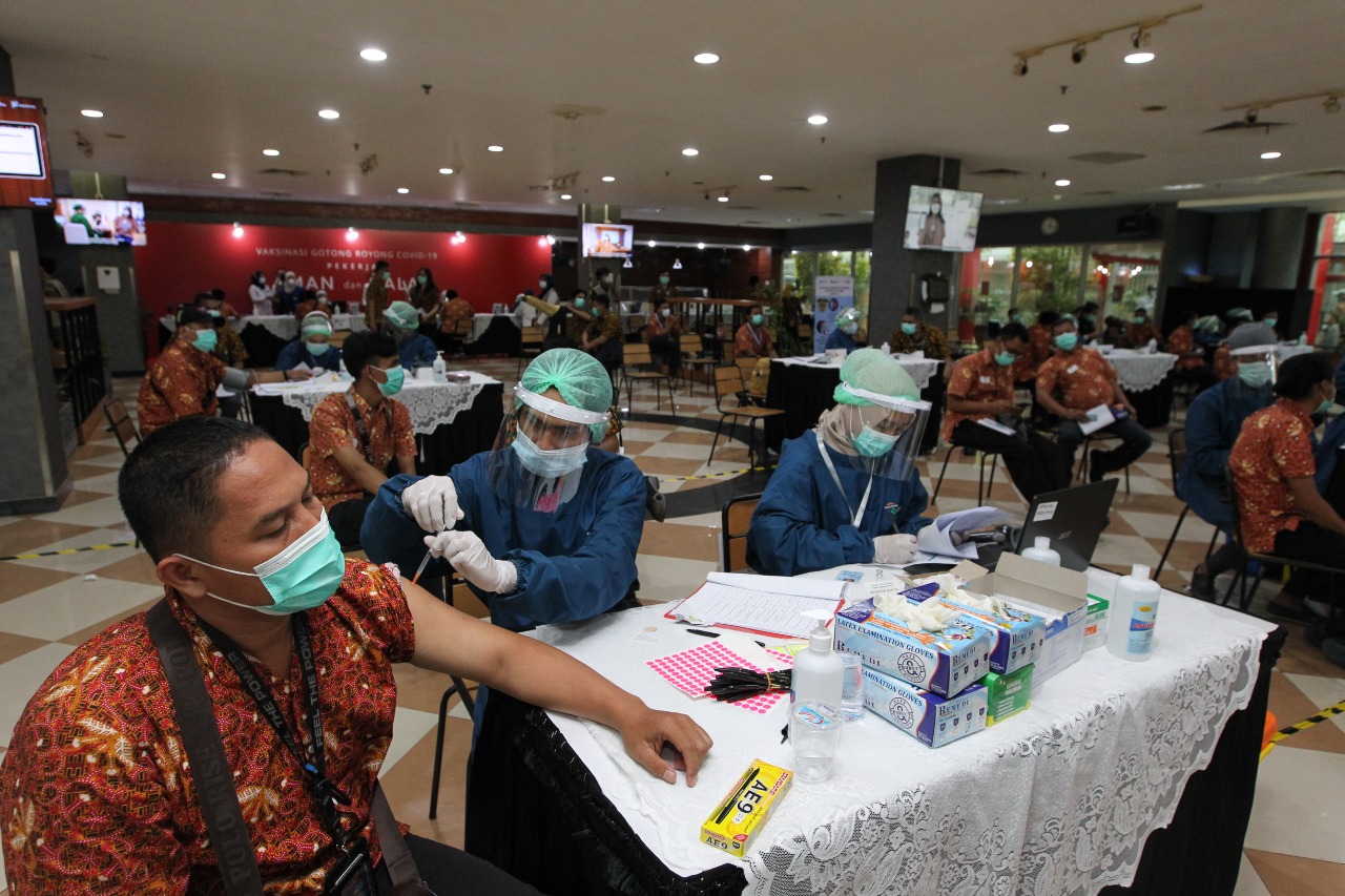 Sampoerna dinilai aktif memitigasi pandemi covid-19 di Indonesia.