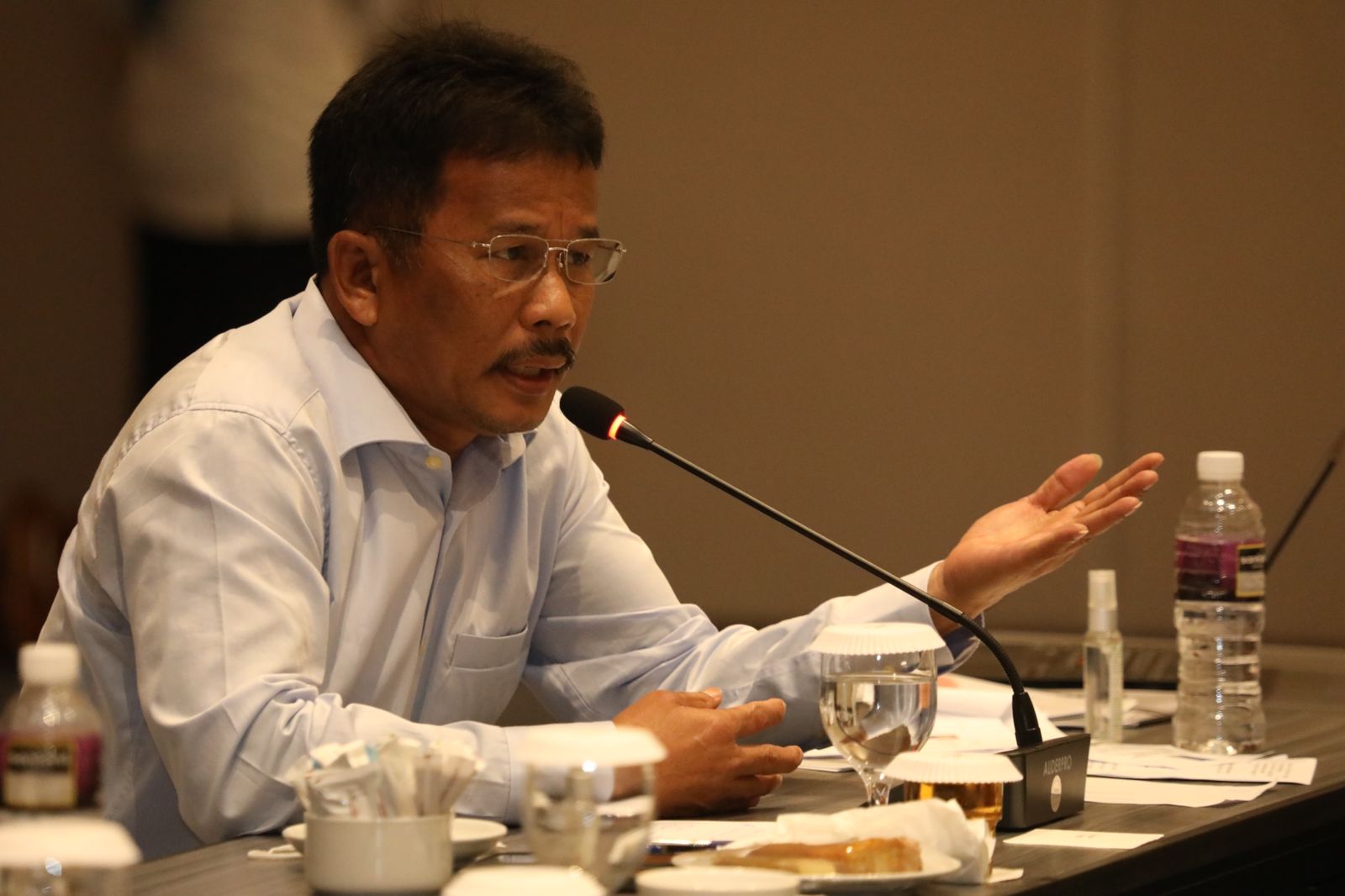 Kepala BP Batam Muhammad Rudi memimpin Focus Group Discussion (FGD) bersama Komisi VI DPR RI. 