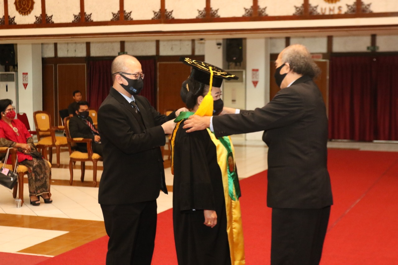 Ilustrasi: Menutup tahun 2021, Universitas Sebelas Maret mengukuhkan lima guru besar, Kamis (30/12/2021)