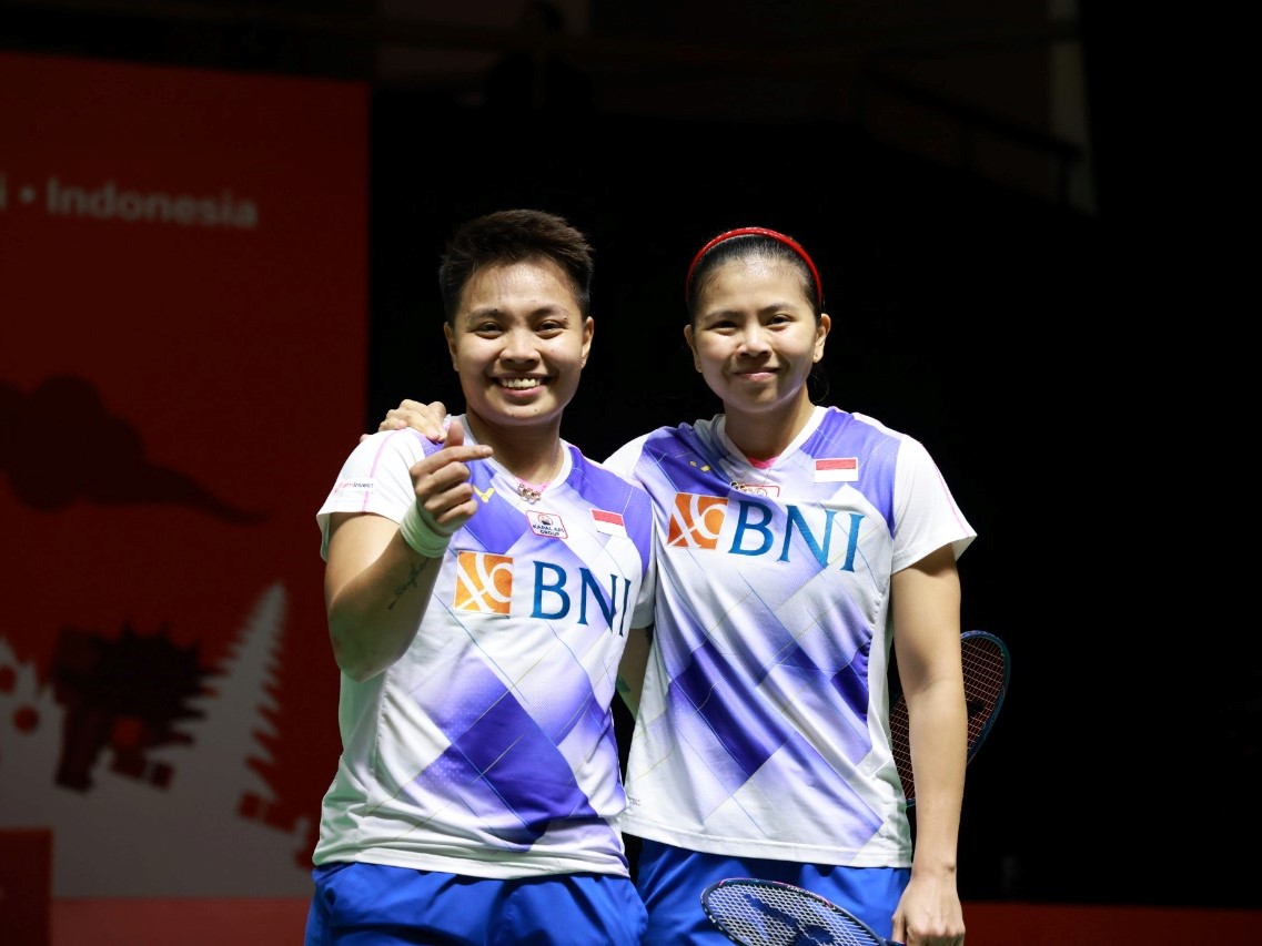 Greysia Polii/Apriyani Rahayu bertanding menghadapi pasangan Thailand Jongkolphan Kititharakul/Rawinda Prajongjai.