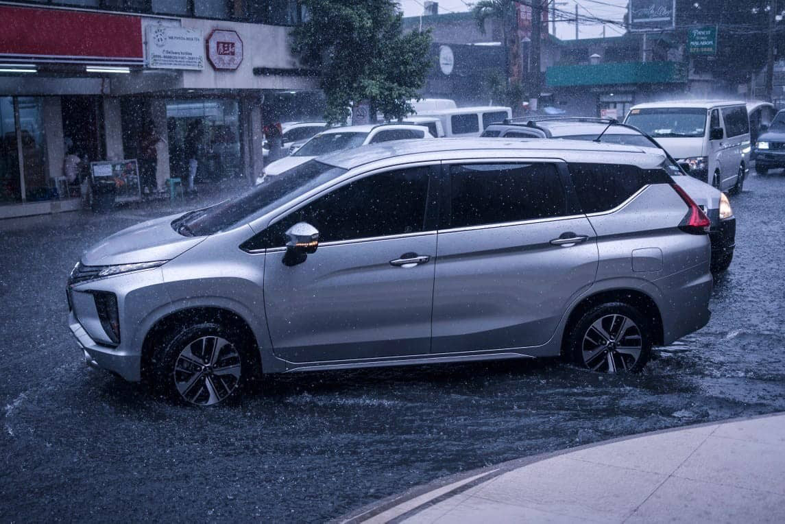 Menyambut Musim Hujan Mitsubishi Gelar 'Rainy Campaign'