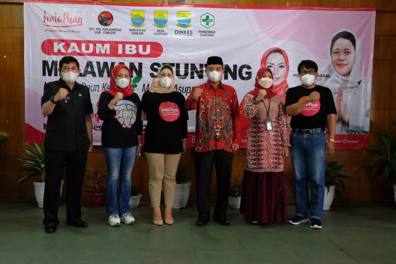 Relawan HaloPuan menggelar Gerakan Melawan Stunting di Kabupaten Cianjur, Jawa Barat, pada Kamis (16/12).