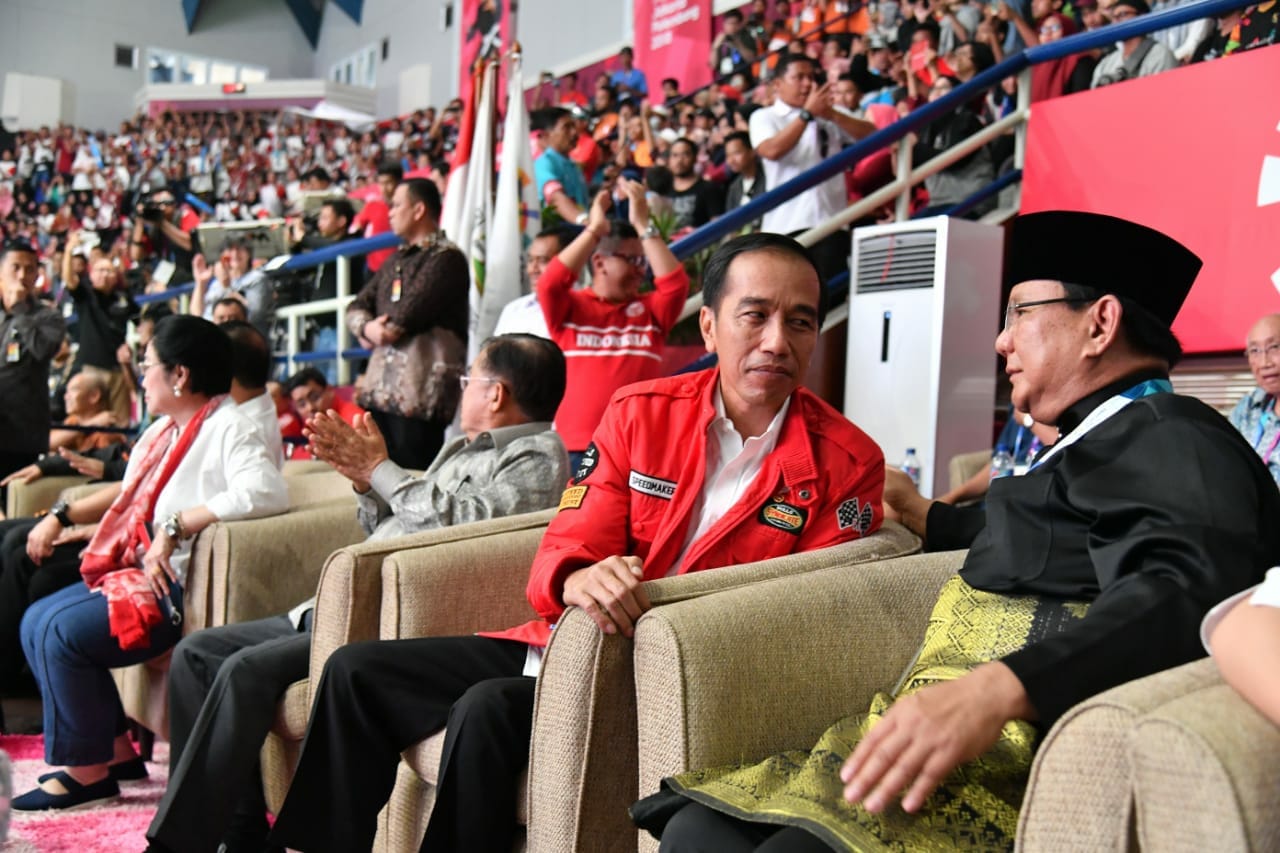 Ketua Umum PB IPSI Prabowo Subianto menyaksikan pertandingan pencak silat Asian Games 2019 bersama Presiden Joko Widodo