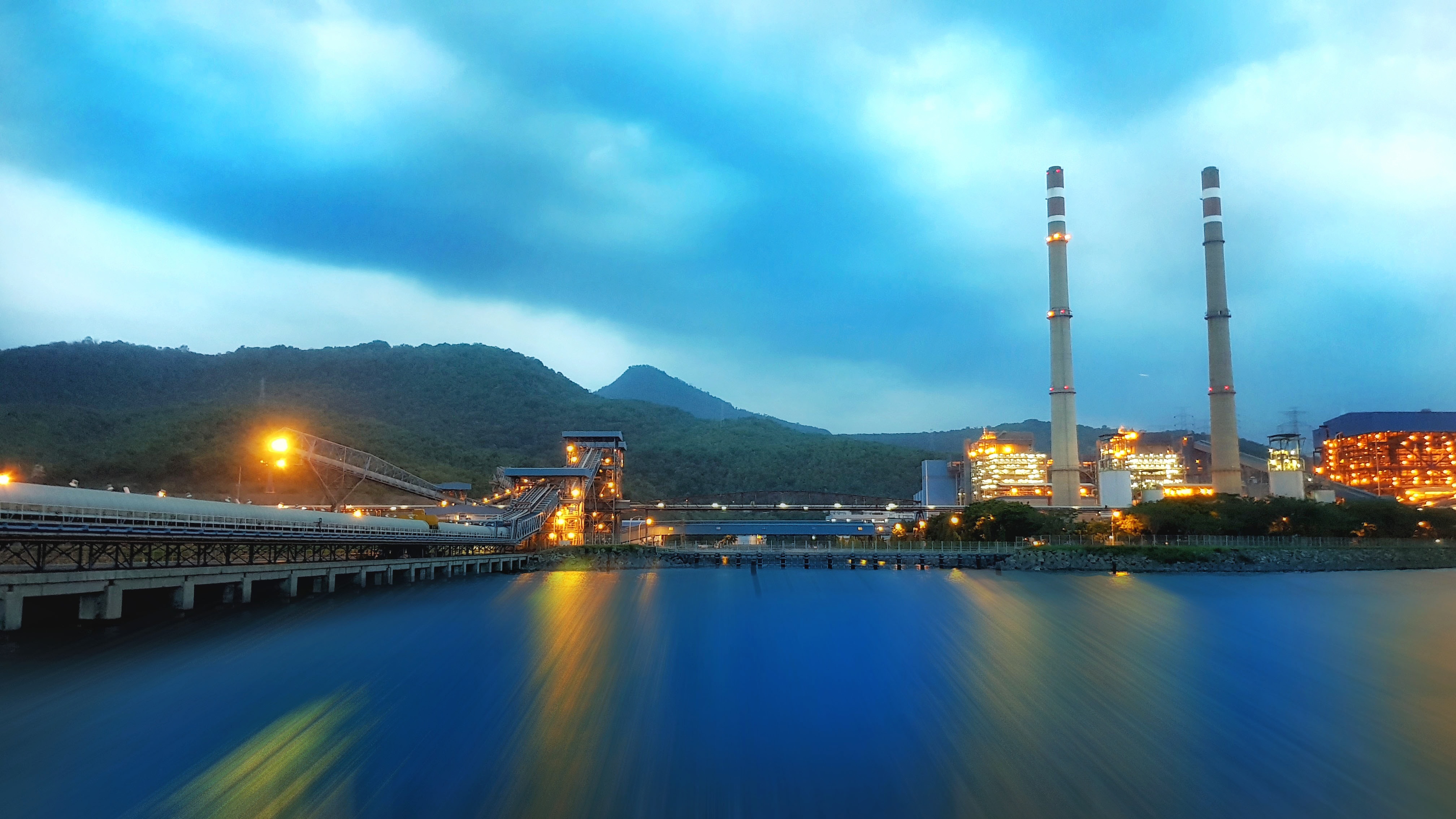 Unit Pembangkit Paiton 1-2 kembali raih Proper Emas