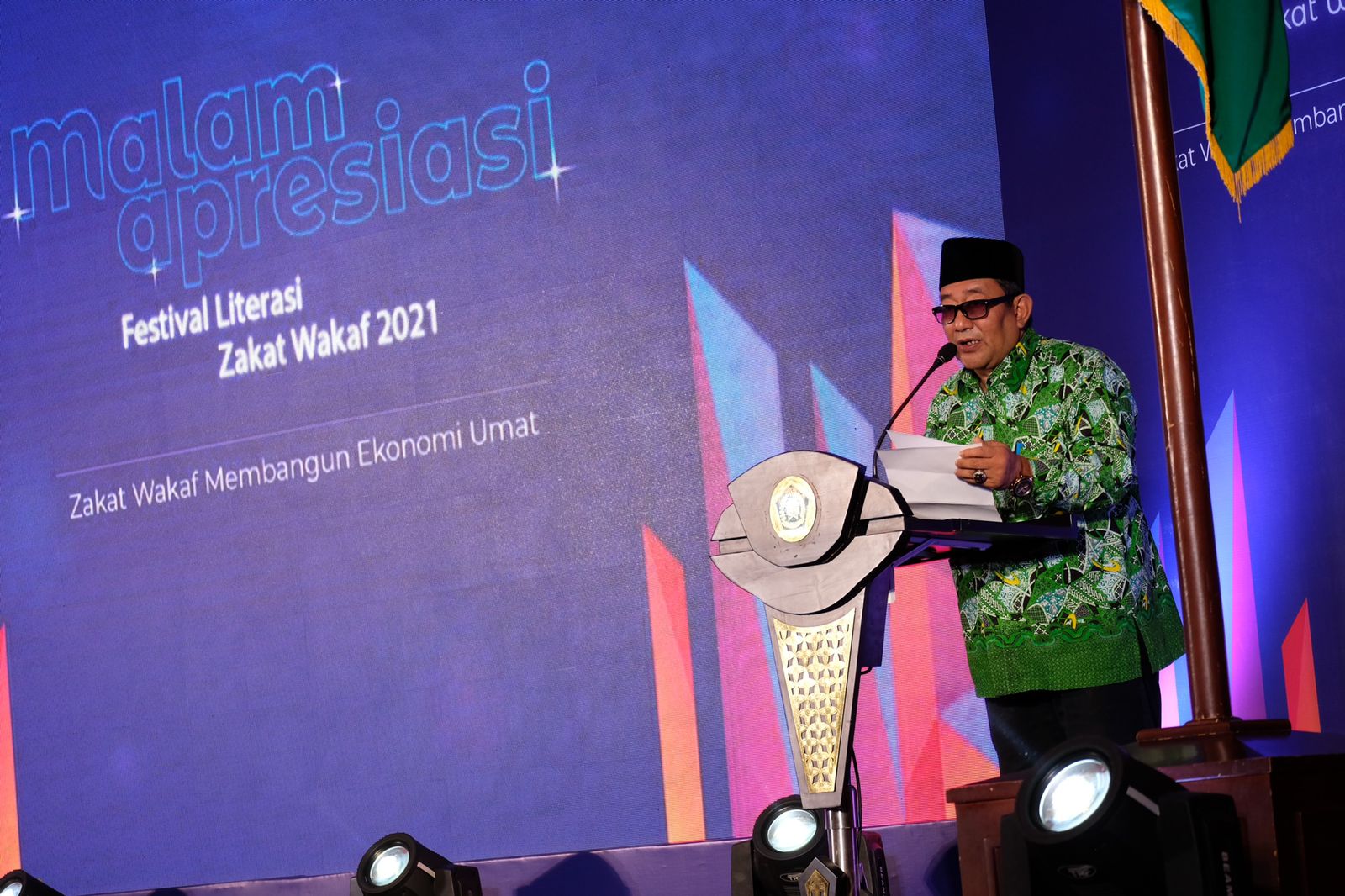 Direktur Pemberdayaan Zakat dan Wakaf Kemenag, Drs H Tarmizi MA 