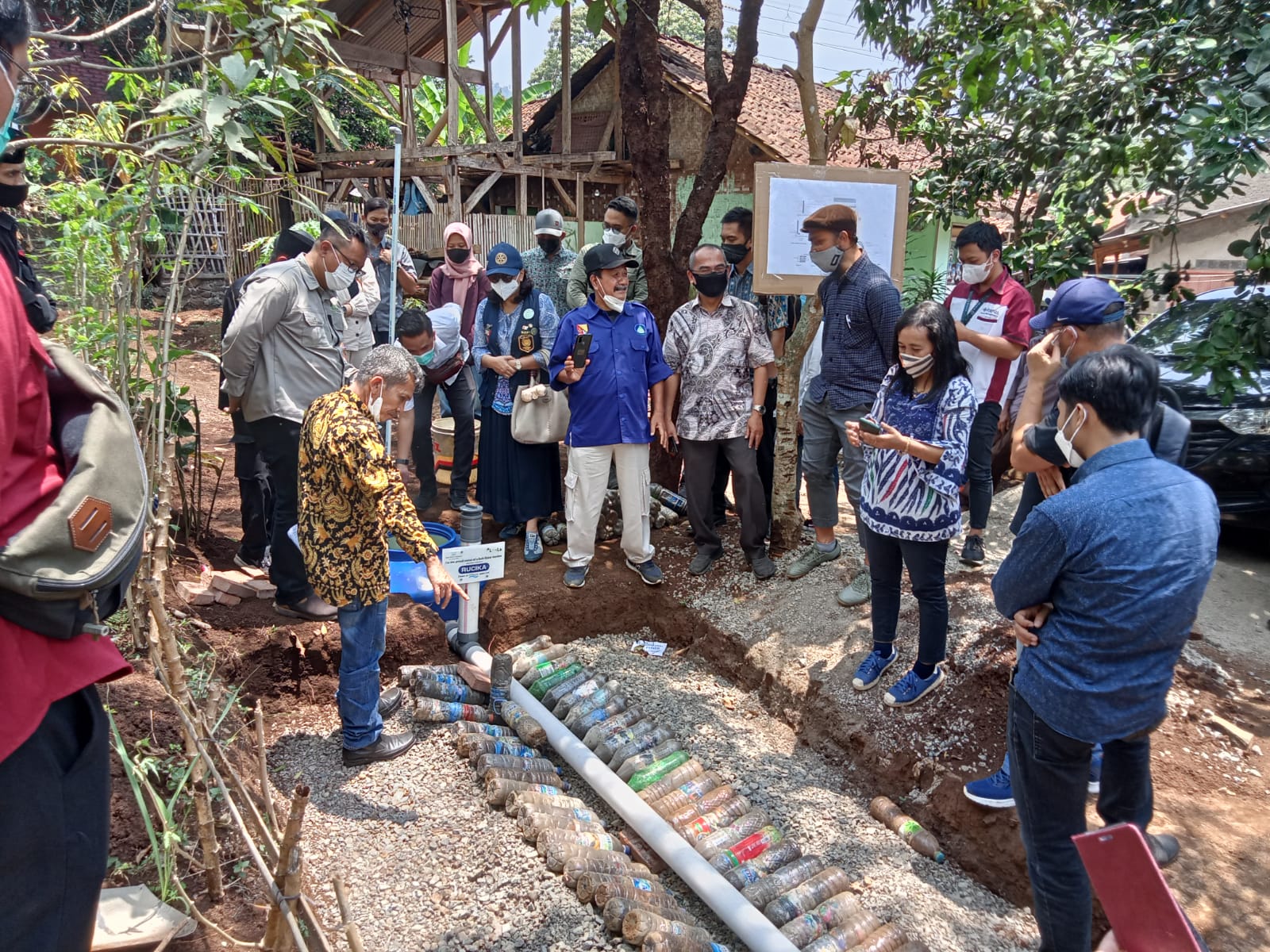 Program Safe Water Garden (SWG) di di Desa Nagrak, Kabupaten Bandung, Jawa Barat.