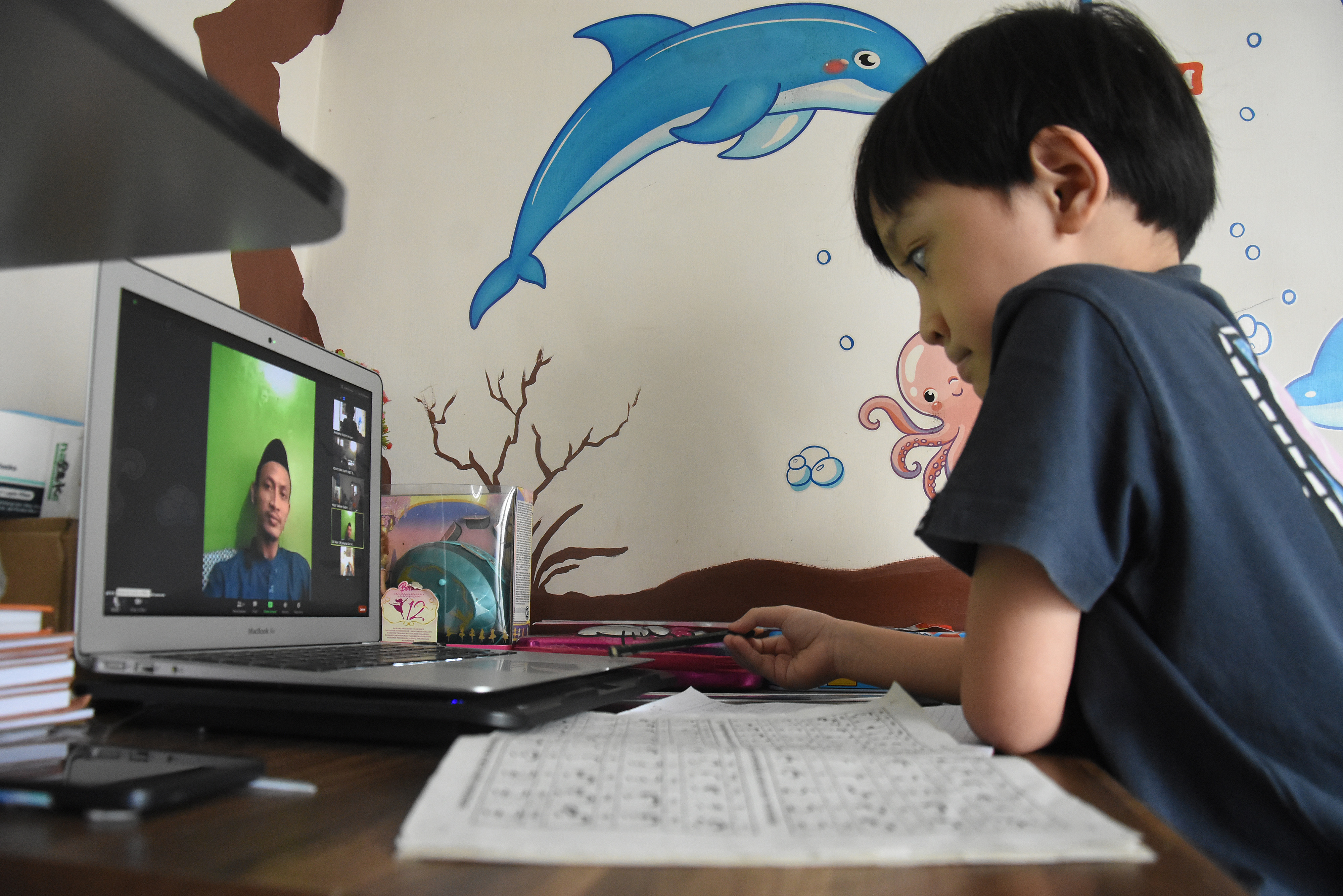 Tidak Libur Nataru, Sekolah DKI Diminta Isi Pembinaan Daring