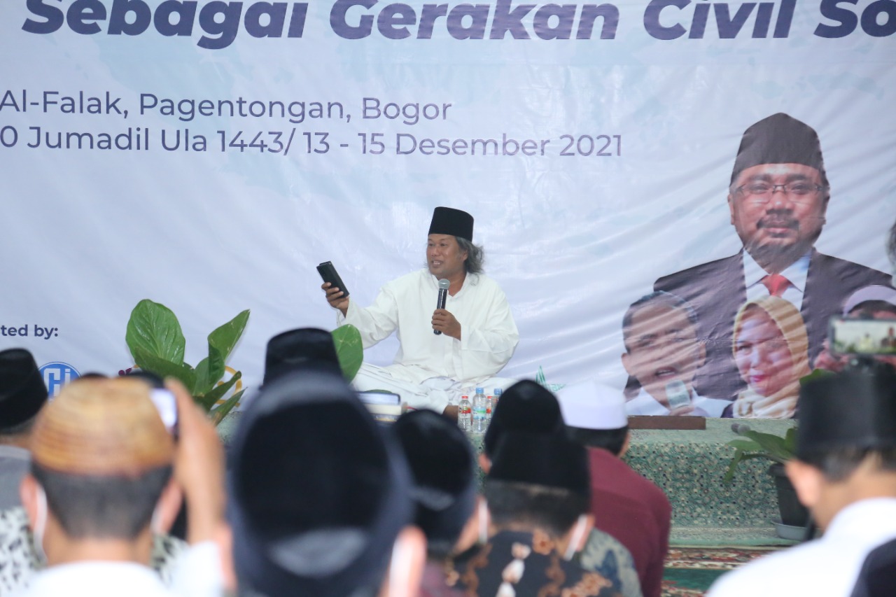 KH Ahmad Muwafiq memberikan tausiyah tentang Moderasi Beragama pada Muktamar Pemikiran dan Halaqah Kiai/Nyai Muda di Bogor, Senin (13/12).