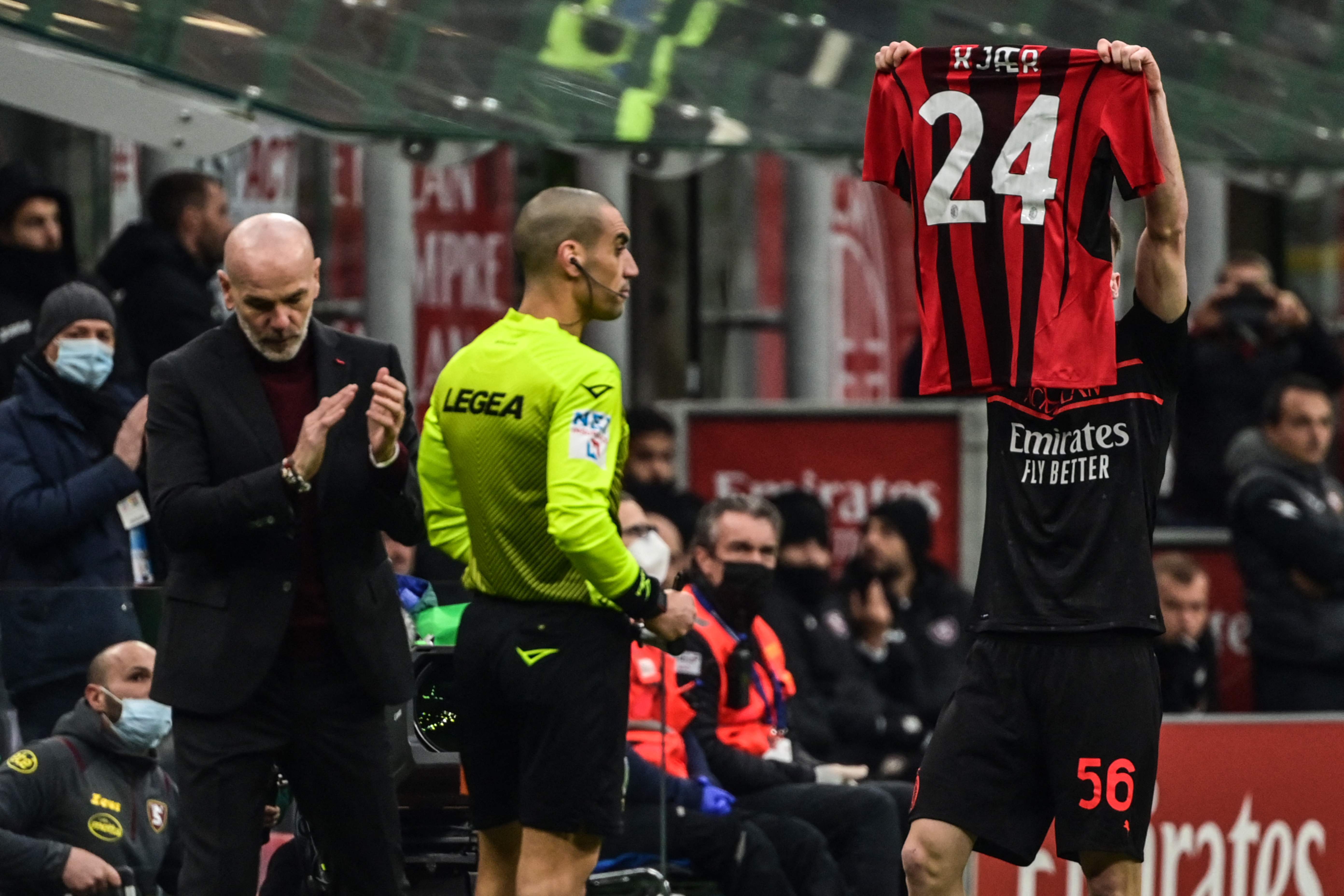 Kalahkan Salernitana, AC Milan Puncaki Klasemen