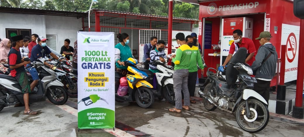 Program BBM Gratis Askar Kauny bagi pengungsi Erupsi Gunung Semeru