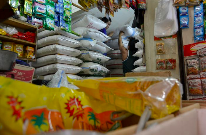 Harga Minyak Goreng di Sikka Alami Kenaikan Signifikan