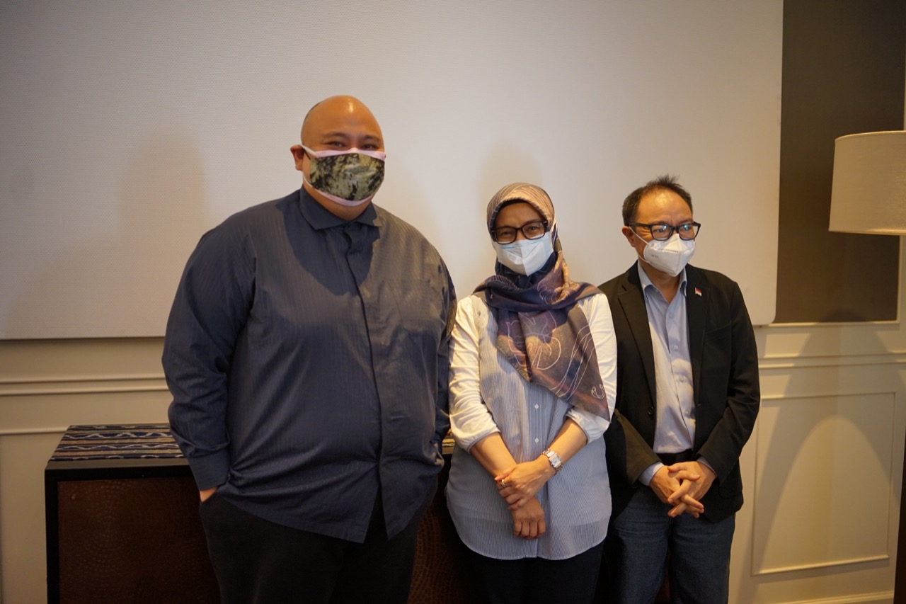 CEO Martha Tilaar Group Kilala Tilaar (kiri) mengatakan bahan baku herbal untuk kosmetik kini diminati masyarakat.