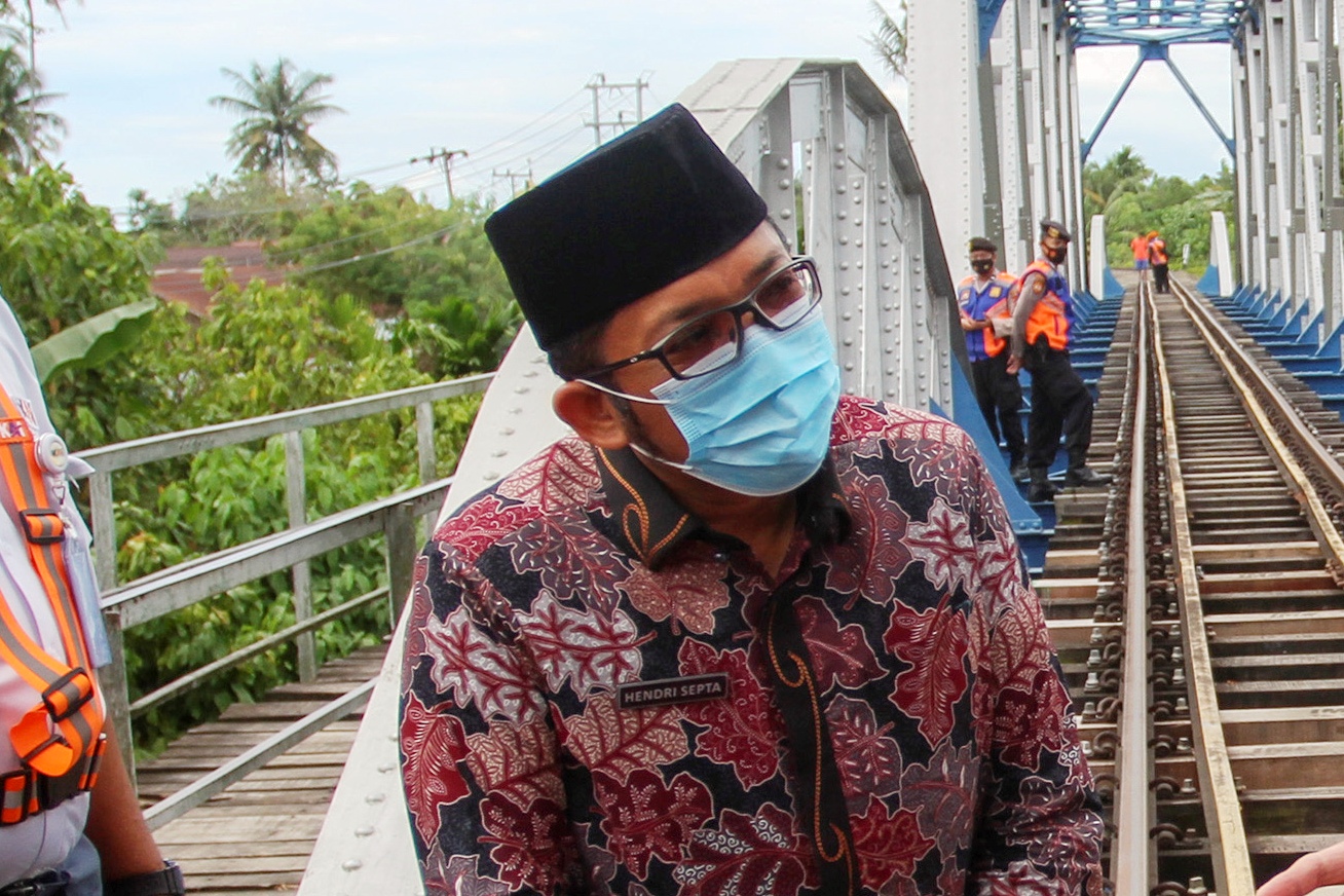 Wali Kota Hendri Septa.