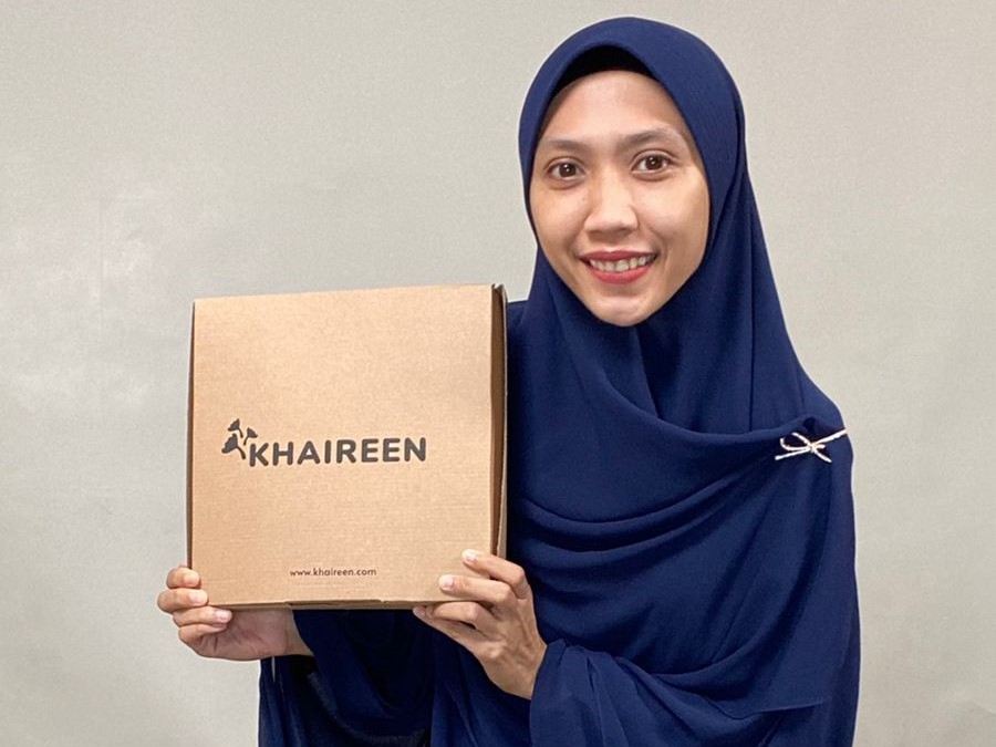 Seorang Dokter Sukses Berbisnis Fesyen Muslim Anak Perempuan